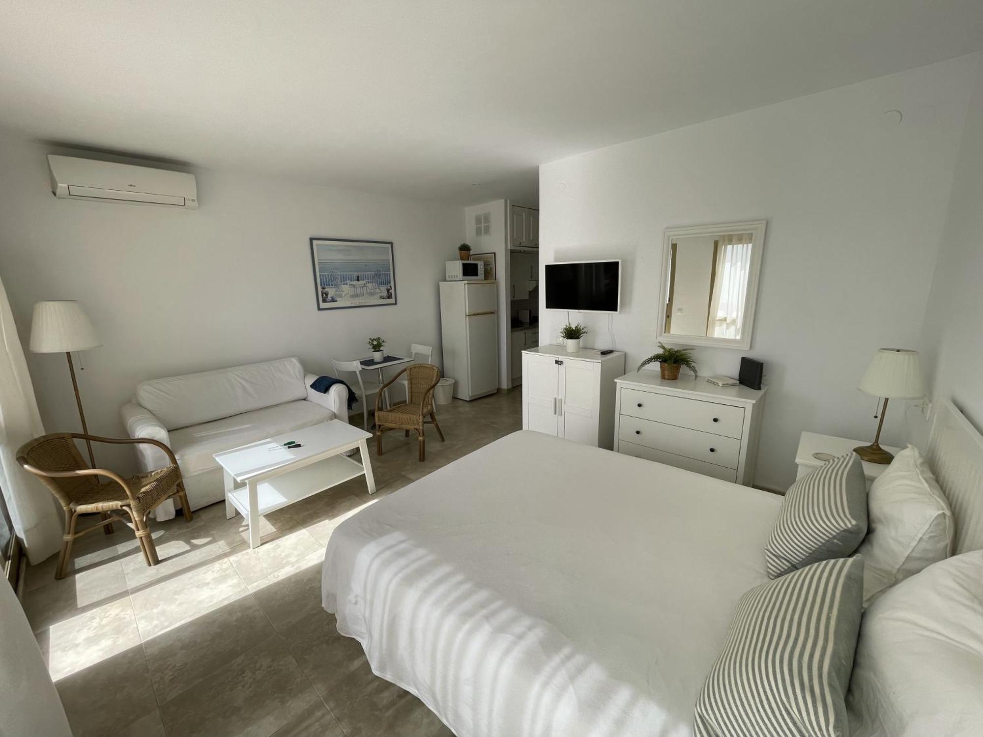 Estudio Con Insuperables Vistas Al Mar: Aparcamiento Marbella Exterior photo