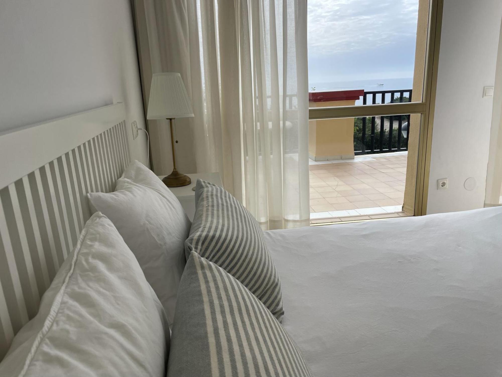 Estudio Con Insuperables Vistas Al Mar: Aparcamiento Marbella Exterior photo