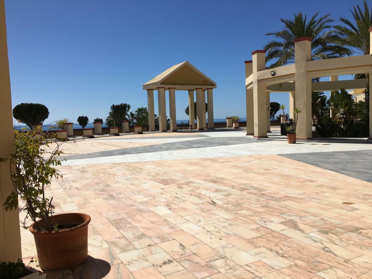 Estudio Con Insuperables Vistas Al Mar: Aparcamiento Marbella Exterior photo